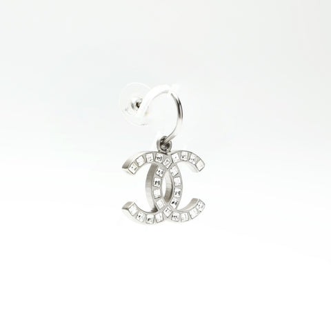 CHANEL 09P 2009 COCO Mark Rhinestone Pierce Silver WS23916