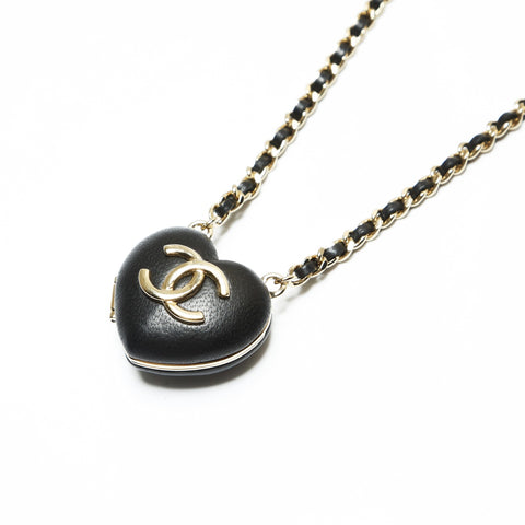CHANEL B22K 2022 COCO Mark Black Heart Mirror Necklace Gold black WS23918