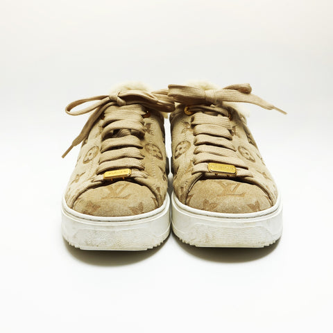 LOUIS VUITTON Time Out Line Suede Mouton Low-Cut Size: 35 1/2 8.9" sneakers beige WS23934
