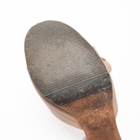 CHANEL Leather Wood COCO Mark 36 9.1" pumps leather pink WS23935