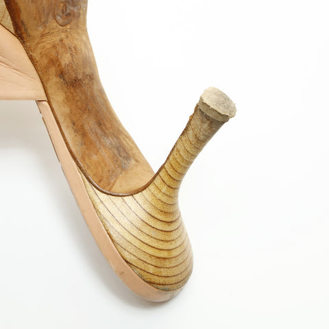 CHANEL Leather Wood COCO Mark 36 9.1" pumps pink WS23935