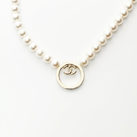 CHANEL B24C 2024 Pearl COCO Mark Necklace white WS23945