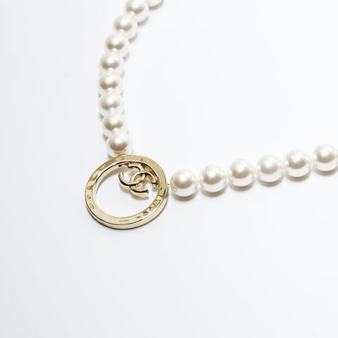 CHANEL B24C 2024 Pearl COCO Mark Necklace white WS23945