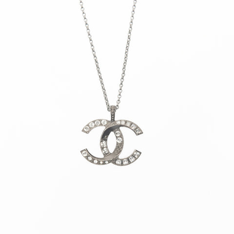CHANEL A18P 2018 COCO Mark Rhinestone Necklace Silver WS24103