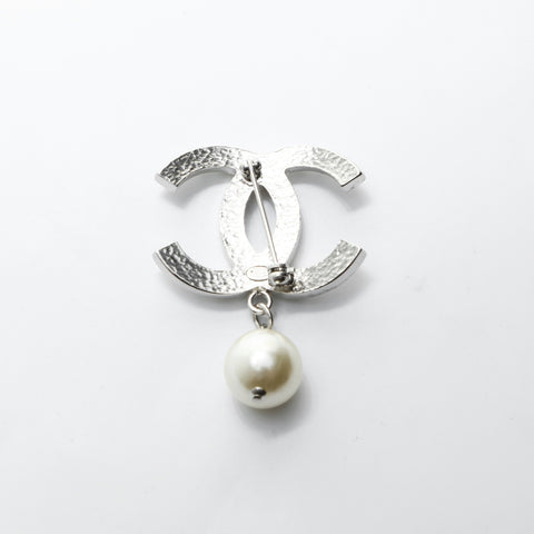 CHANEL 05V COCO Mark Pearl Drop Brooch Silver WS24114