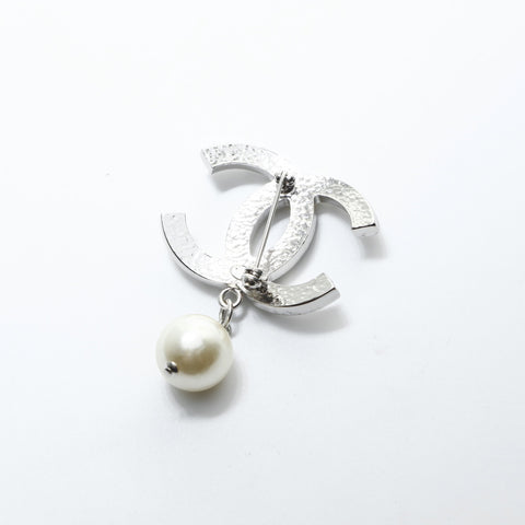CHANEL 05V COCO Mark Pearl Drop Brooch Silver WS24114