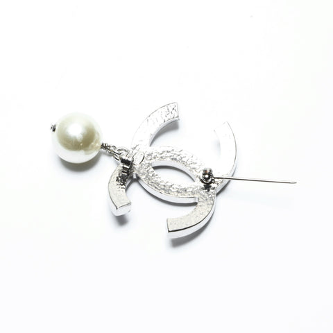 CHANEL 05V COCO Mark Pearl Drop Brooch Silver WS24114