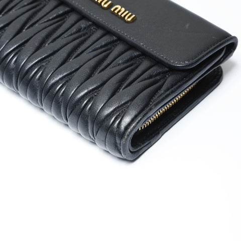 Miu Miu Leather materasse Tri-fold wallet black WS24195