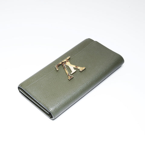 LOUIS VUITTON 2019 Capucines Purse khaki WS24235