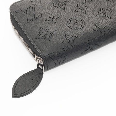 LOUIS VUITTON Monog Lamb Mahina Zippy Wallet Purse black WS24358
