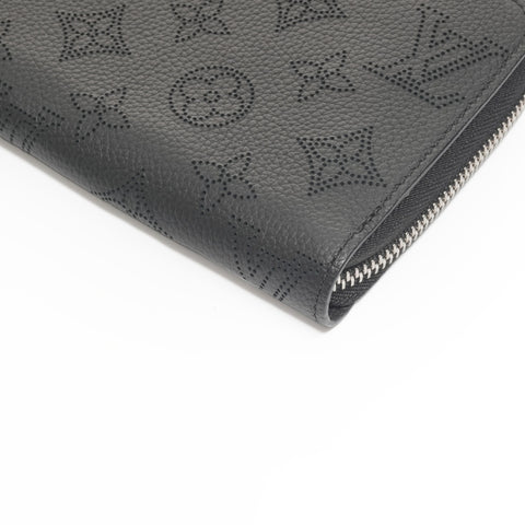 LOUIS VUITTON Monog Lamb Mahina Zippy Wallet Purse black WS24358