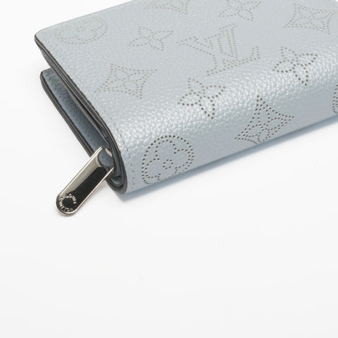 LOUIS VUITTON Mahina Portefeuille Claire Blue Bifold Wallet blue WS24382