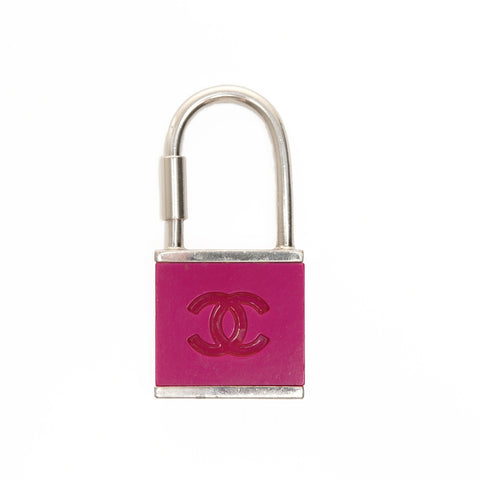 CHANEL 02C 2002 COCO Mark Pink Key Cadena Padlock key ring pink WS24445