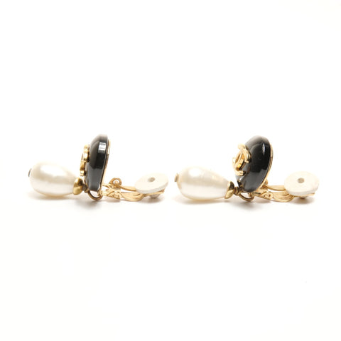 CHANEL 95A 1995 COCO Mark Black Round Pearl Earring Gold black WS24447