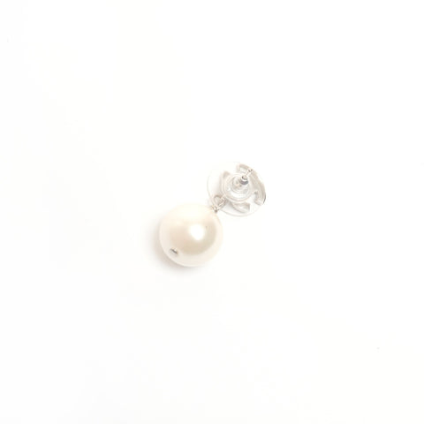 CHANEL B17V 2017 COCO Mark Rhinestone Pearl Pierce Silver WS24489