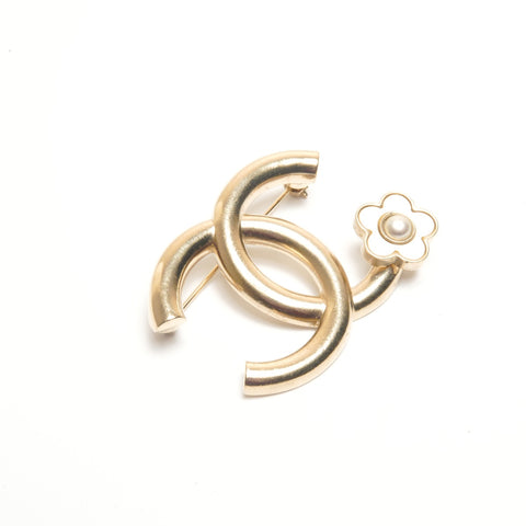 CHANEL A18P COCO Mark Camellia Pearl Brooch gold WS24503