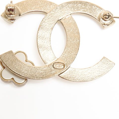 CHANEL A18P COCO Mark Camellia Pearl Brooch gold WS24503