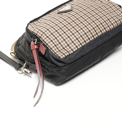 PRADA Nylon Triangle Logo Pouch Clutch bag black WS24687