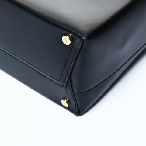 Salvatore Ferragamo Leather Vara One Belt Bucket Shoulder Bag black WS24769