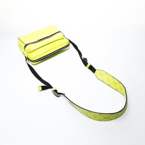 LOUIS VUITTON 2019 Taigarama Outdoor Messenger PM Shoulder Bag yellow WS24770