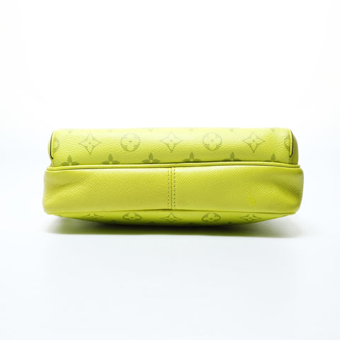 LOUIS VUITTON 2019 Taigarama Outdoor Messenger PM Shoulder Bag yellow WS24770