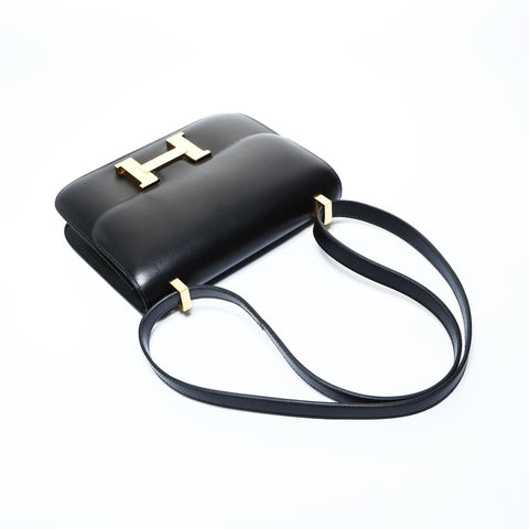 HERMES 1995 Y Stamp Constance 24 Gold Metal Shoulder Bag black WS24786
