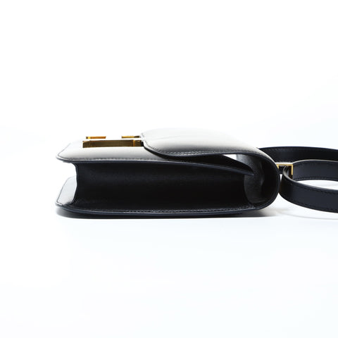 HERMES 1995 Y Stamp Constance 24 Gold Metal Shoulder Bag black WS24786