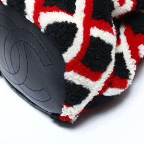 CHANEL No. 23 Mouton Boa Basket 2016-2017 Shoulder Bag multicolor WS24795