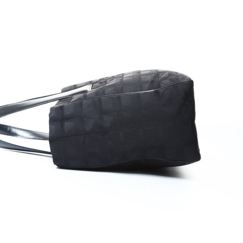 CHANEL No.8 2003-2004 New Travel Line Shoulder Bag black WS24822