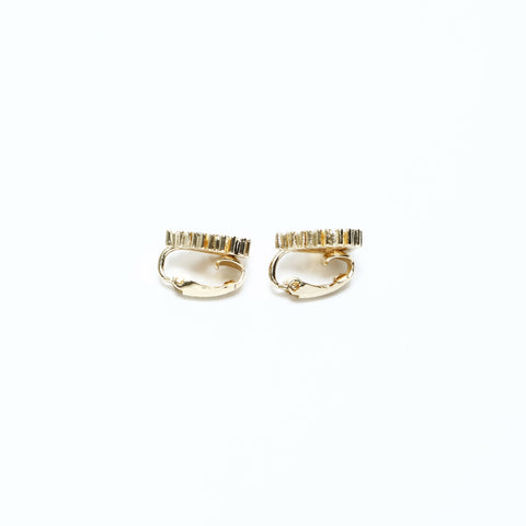 Christian Dior Logo Rhinestone Heart Earring gold WS24830