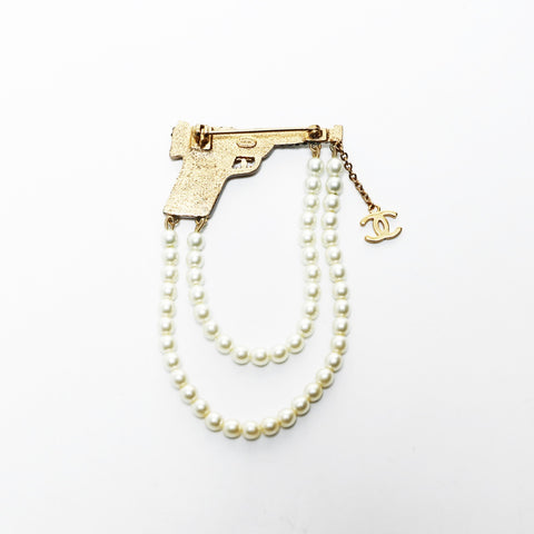 CHANEL 01A 2001 Pistol Rhinestone Small Brooch white WS24843
