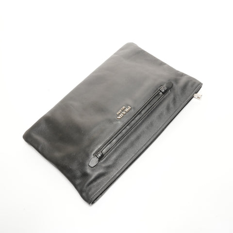 PRADA 皮革手拿包 黑色 WS24872