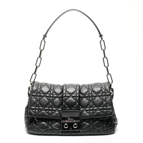 Christian Dior Cannage Lady Dior Flap Bag aus Lammleder Umhängetasche schwarz WS24884