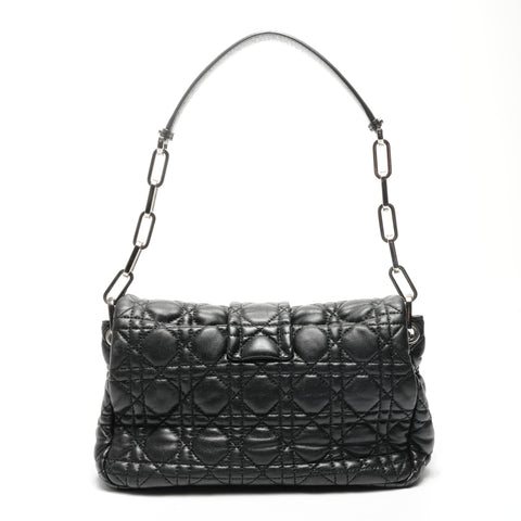 Christian Dior Cannage Lady Dior 翻盖包小羊皮单肩包黑色 WS24884