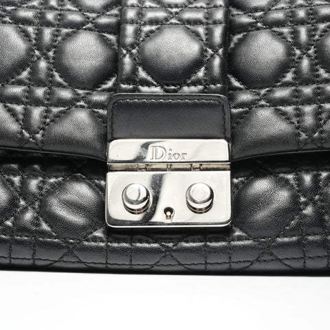 Christian Dior Cannage Lady Dior 翻盖包小羊皮单肩包黑色 WS24884