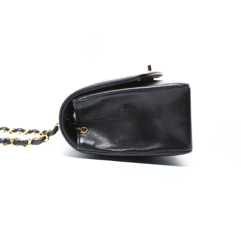 CHANEL No. 2 1991-1994 Diana 22 Small Lambskin Shoulder Bag black WS25003