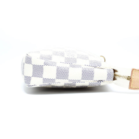 LOUIS VUITTON Azur Damier Pochette Accessoires 2008 Shoulder Bag white WS25014