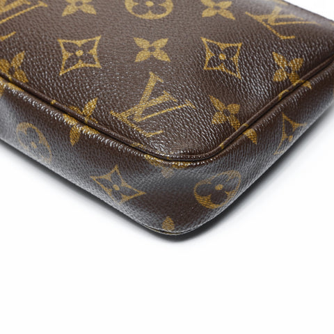 LOUIS VUITTON 2002 Monogram Pochette Accessoires Shoulder Bag Brown WS25016