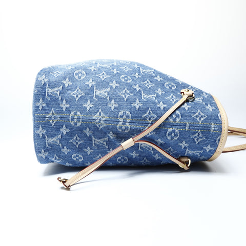 LOUIS VUITTON Neverfull MM Denim Monogram Tote Bag blue WS25018