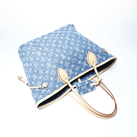 LOUIS VUITTON Neverfull MM Denim Monogram Tote Bag blue WS25018