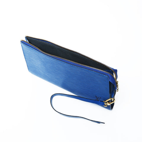 LOUIS VUITTON Pochette Accessoires Epi Clutch bag blue WS25022