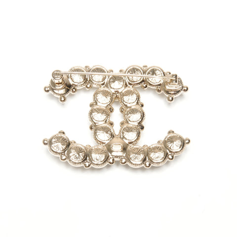 CHANEL A22C COCO Mark Pearl Rhinestone 2022 Studs Brooch gold WS25123