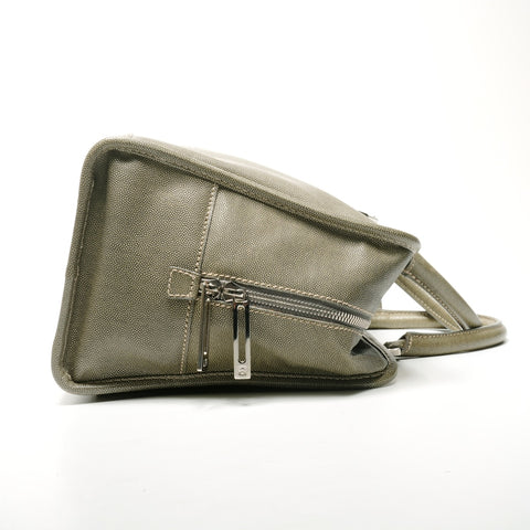 LOEWE Amazona 36 Leather Handbag green WS25141