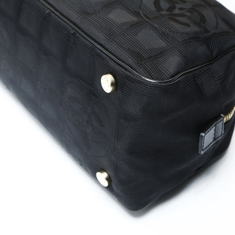 CHANEL No. 9 2004-2005 Nylon New Travel Line Boston Bag Shoulder Bag black WS25190