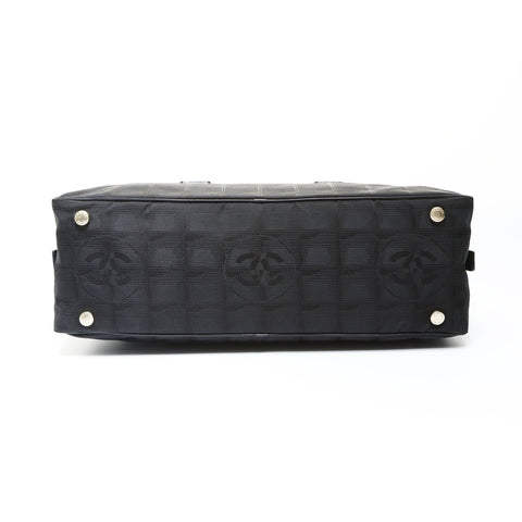 CHANEL No. 9 2004-2005 Nylon New Travel Line Boston Bag Shoulder Bag black WS25190