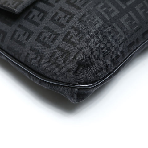 FENDI Mamma Bucket Canvas Shoulder Bag black WS25216