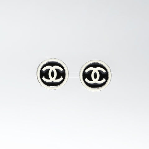 CHANEL 04A 2004 COCO Mark Button Round Earring Silver WS25234