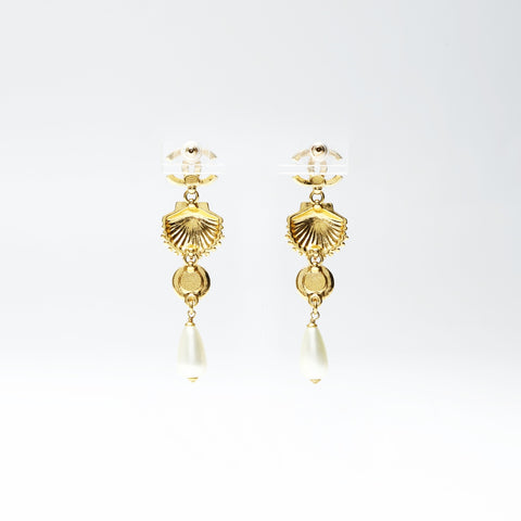 CHANEL Shell, seashell, pearl, rhinestone drop A23C 2023 Pierce gold WS25248