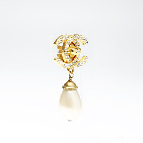 CHANEL 96A 1996 COCO Mark Rhinestone Pearl Earring gold WS25256