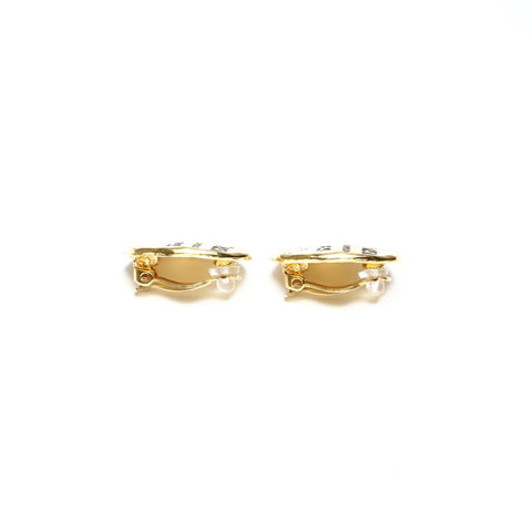 CHANEL Cambon Plate 1970-1980s Earring gold WS25259